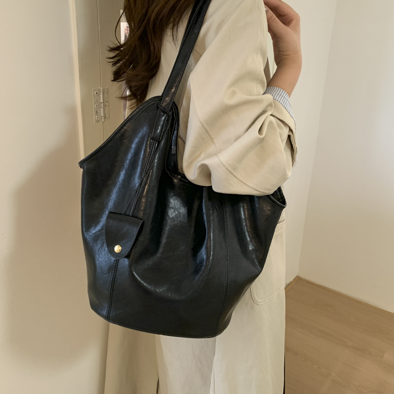 PU Solid Color Sewing Fashion  - Women Bags Branded Sale reseña y precio