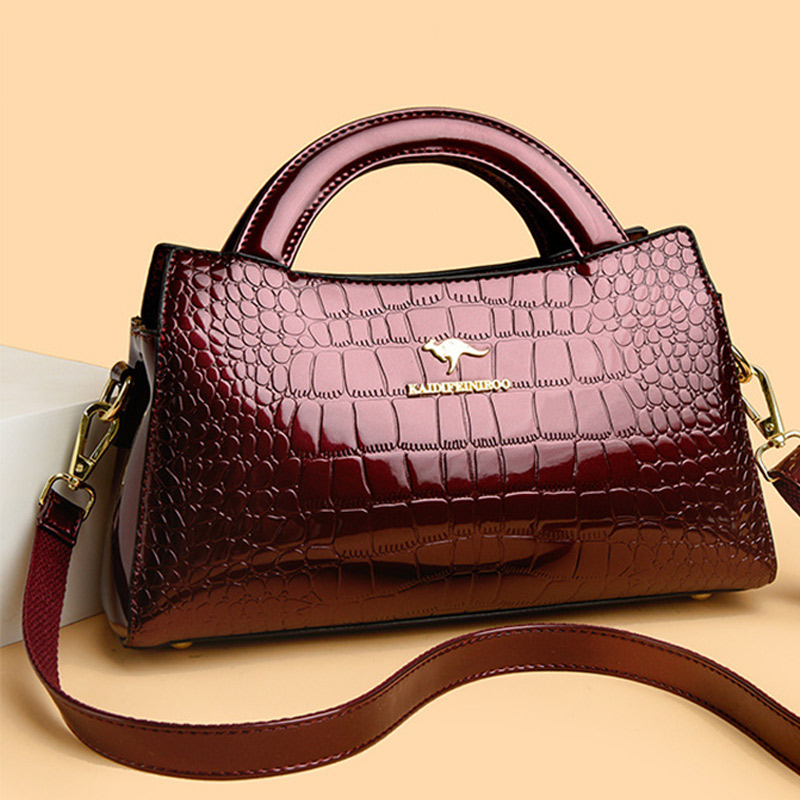 Kangaroo Crocodile Pattern Cro - Women'S Kangaroo Bags reseña y precio