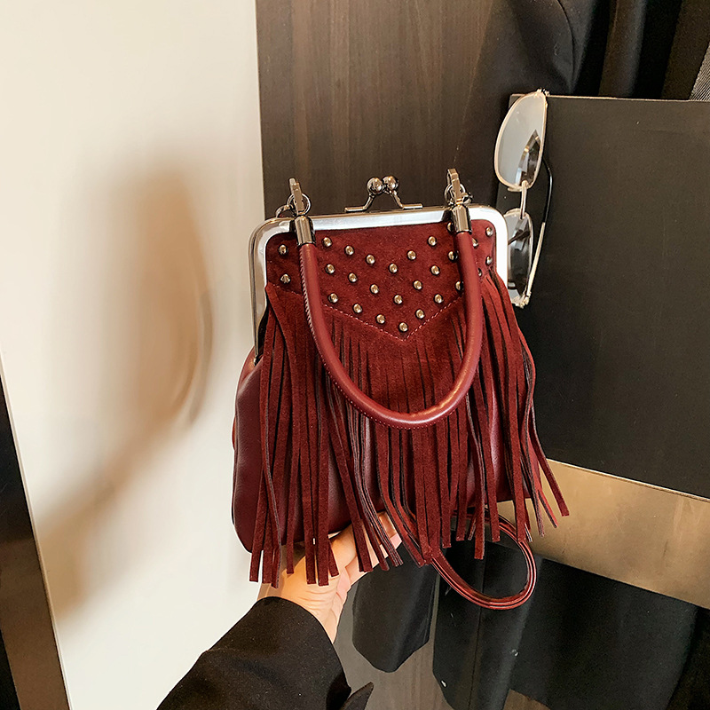 Women's Fashion Rivet Handheld - Women Bags Collection reseña y precio