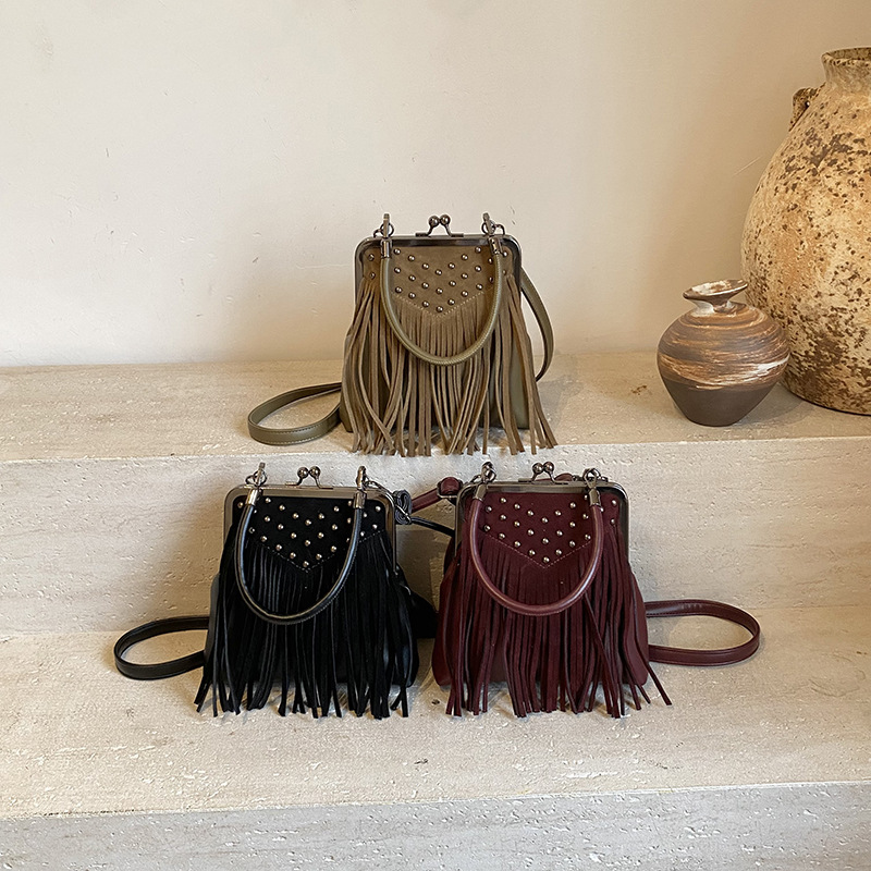 Women's Fashion Rivet Handheld - Women Bags Collection reseña y precio