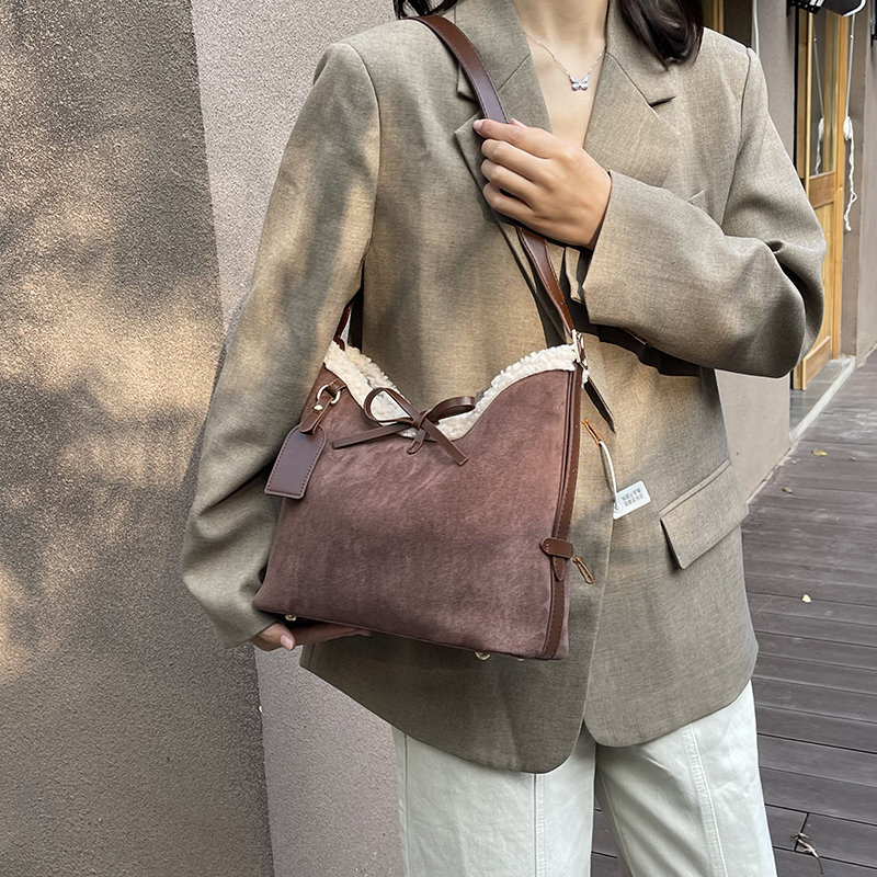 Faux Suede Solid Color Bow Cro - Women Bags Branded Sale reseña y precio