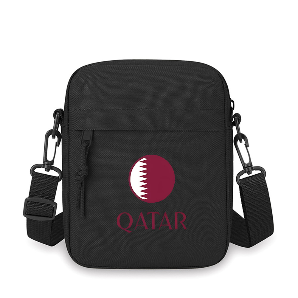Circle shape with white teeth  - Women Bags In Qatar reseña y precio