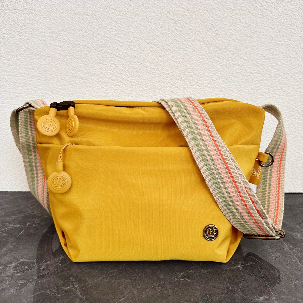 Ultra-light Nylon Crossbody Ba - Women Bags Guess reseña y precio