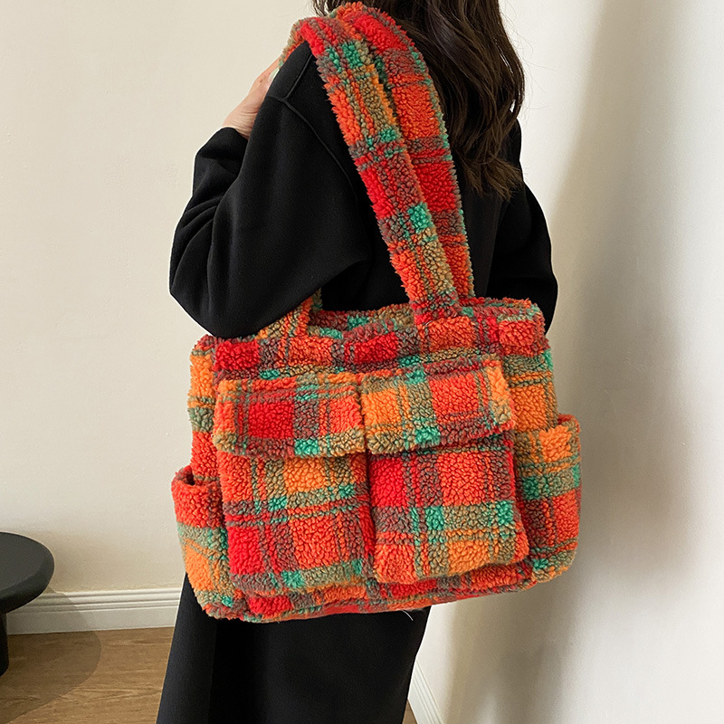 Lamb Fleece tote bags for wome - Women Handheld Bags reseña y precio
